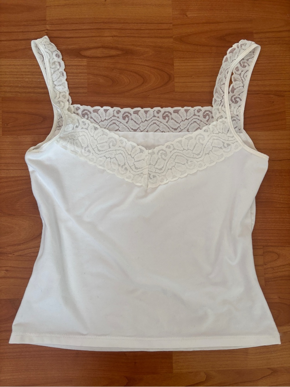 Vintage 90’s White Lace-Trim Cottagecore Cami Coastal Grandma Coquette Tank Top